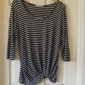 Gray Twist Front Top